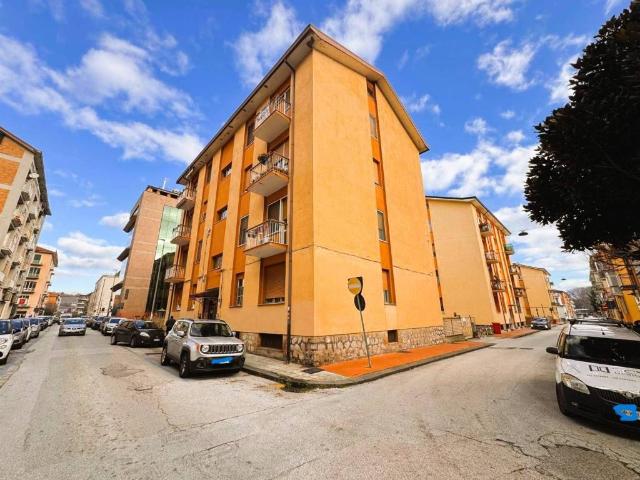 Appartamento in vendita a Avellino, Campania