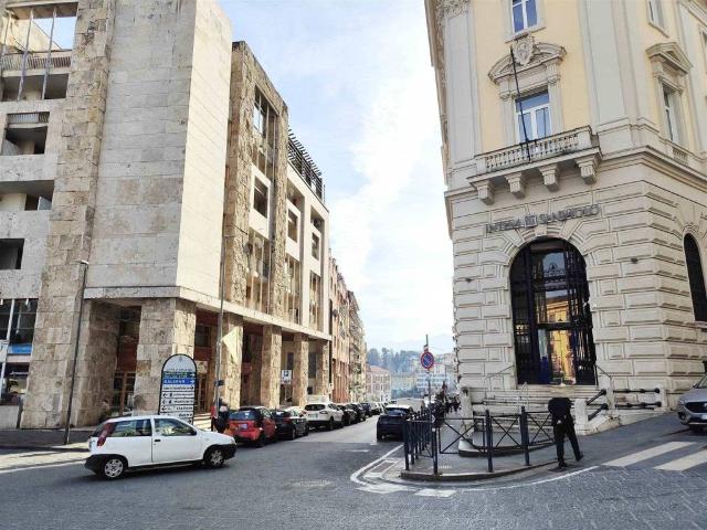 Appartamento in vendita a Avellino, Campania