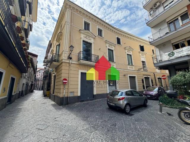 Appartamento in vendita a Borgo San Lorenzo, Aversa