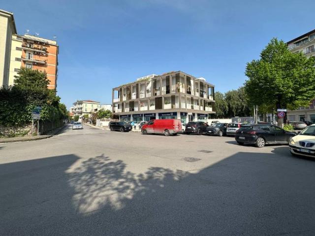 Appartamento in vendita a Rione Costantinopoli, Aversa