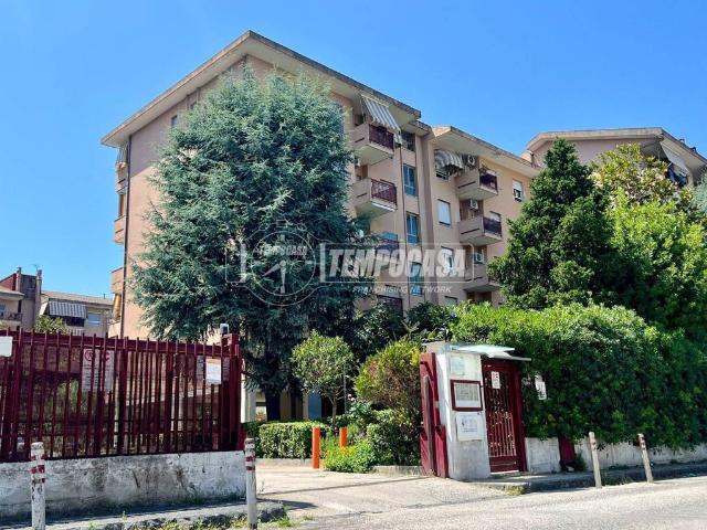 Appartamento in vendita a Aversa, Campania
