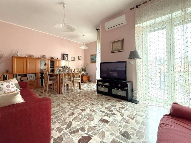Appartamento in vendita a Rione Costantinopoli, Aversa