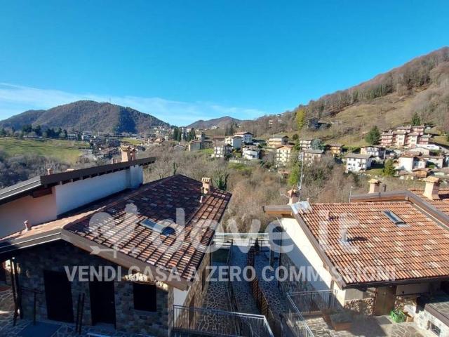 Appartamento in vendita a Aviatico, Lombardia