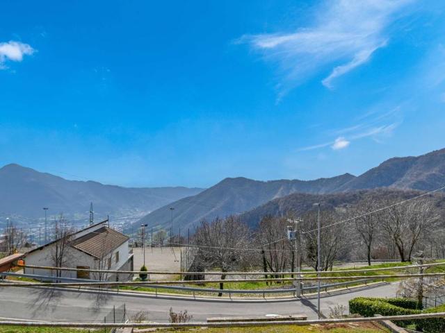 Appartamento in vendita a Aviatico, Lombardia