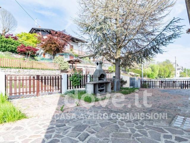 Appartamento in vendita a Aviatico, Lombardia