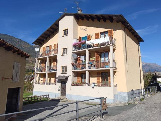 Appartamento in vendita a Aymavilles, Aosta