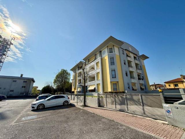 Appartamento in vendita a Azzano Decimo, Friuli-Venezia Giulia