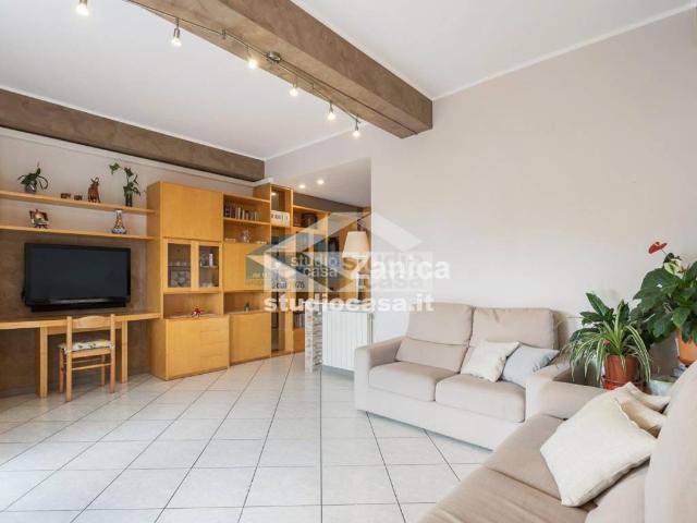 Appartamento in vendita a Azzano San Paolo, Lombardia