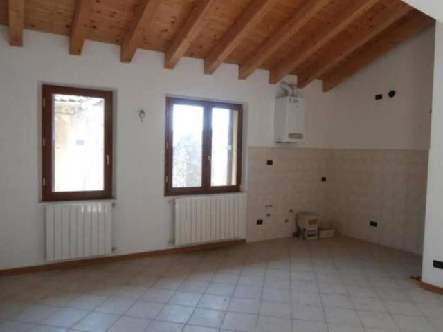 Appartamento in vendita a Azzano San Paolo, Lombardia