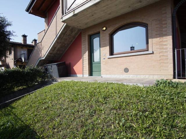 Appartamento in vendita a Azzano San Paolo, Bergamo