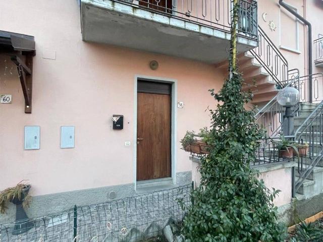 Appartamento in vendita a Azzate, Lombardia