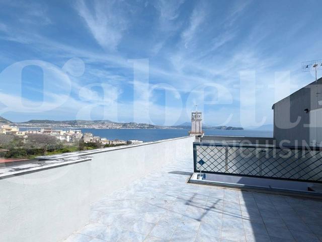 Appartamento in vendita a Bacoli, Campania