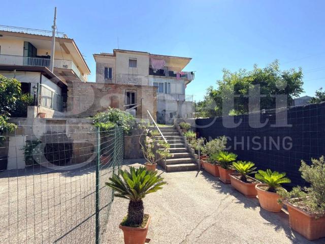 Appartamento in vendita a Bacoli, Campania