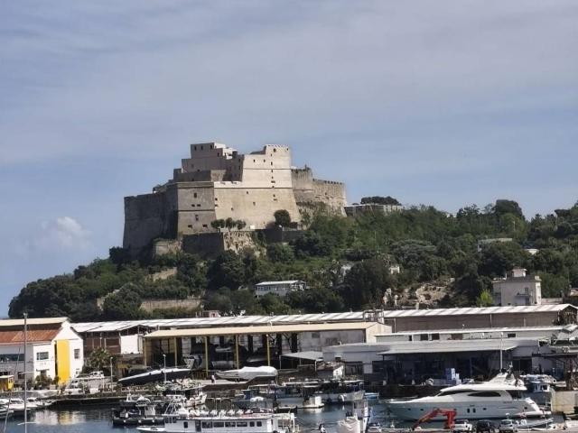 Appartamento in vendita a Bacoli, Campania