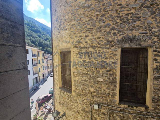 Appartamento in vendita a Badalucco, Liguria