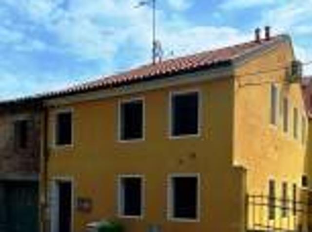 Appartamento in vendita a Badia Polesine, Veneto