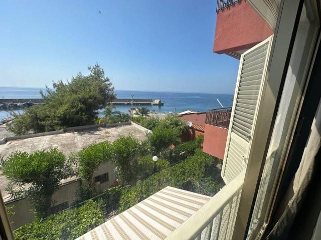 Appartamento in vendita a Calabria, Reggio Calabria