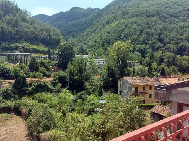 Appartamento in vendita a Unione dei comuni Media Valle del Serchio, Ponte A Serraglio
