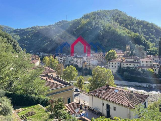 Appartamento in vendita a Unione dei comuni Media Valle del Serchio, Ponte A Serraglio
