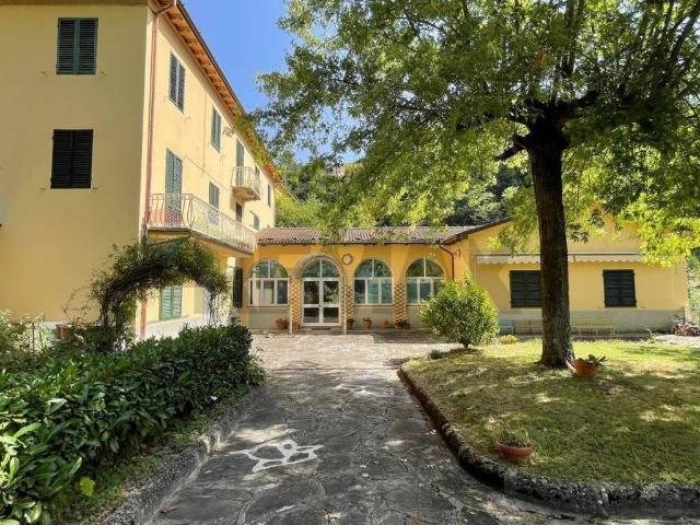 Appartamento in vendita a Ponte a Serraglio, Bagni di Lucca