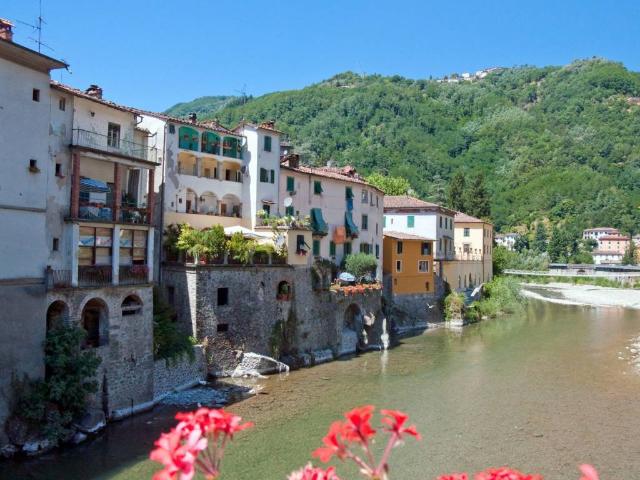 Appartamento in vendita a Unione dei comuni Media Valle del Serchio, Ponte A Serraglio
