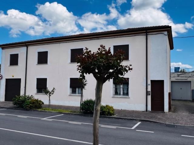 Appartamento in vendita a Bagnolo Di Po, Veneto