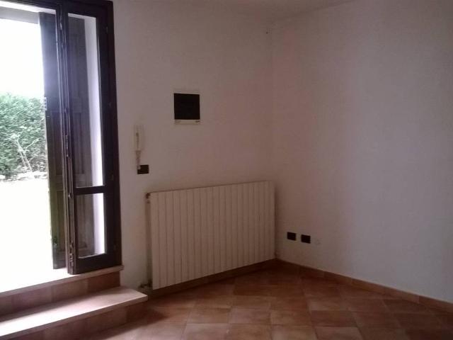Appartamento in vendita a Terra di Mezzo, Re