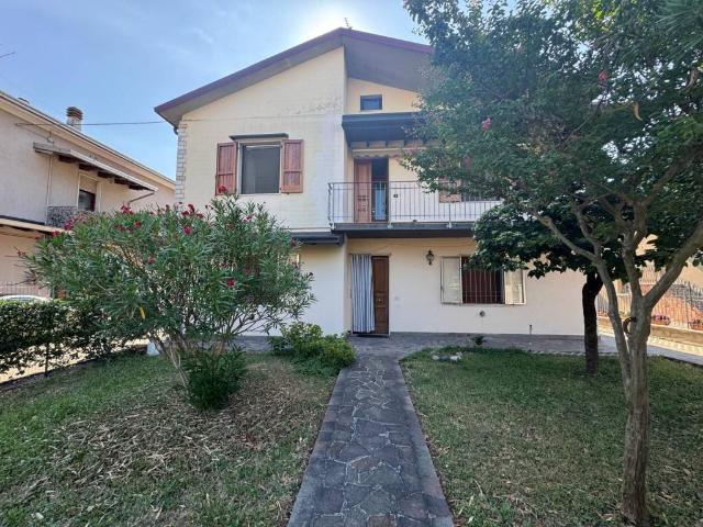 Appartamento in vendita a Bagnolo Mella, Lombardia