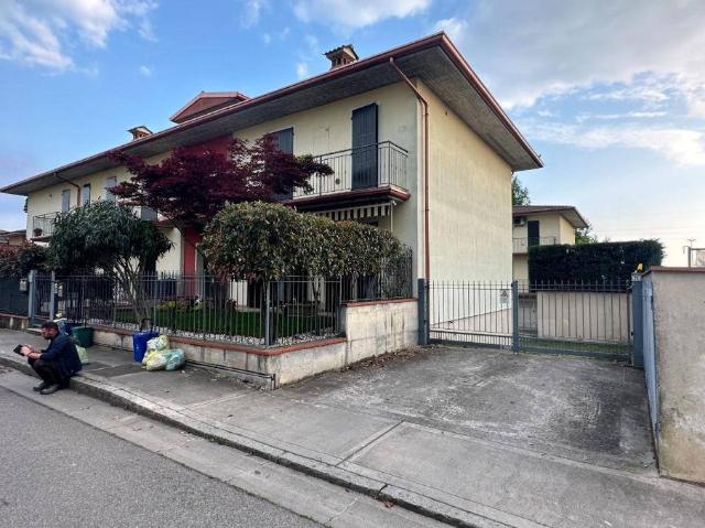 Appartamento in vendita a Bagnolo Mella, Brescia
