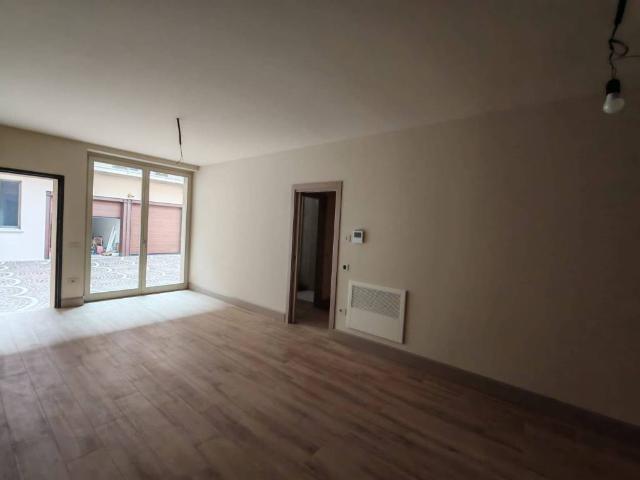Appartamento in vendita a Bagnolo Mella, Lombardia
