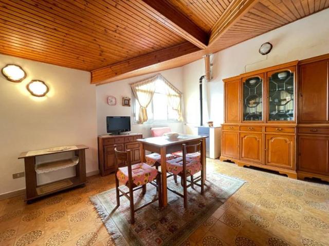 Appartamento in vendita a Bajardo, Liguria