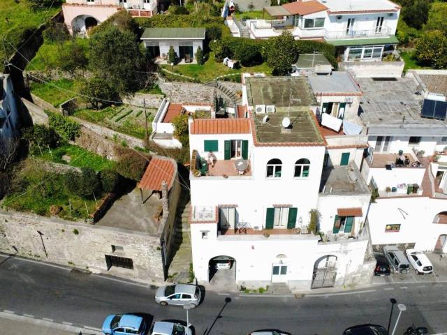 Appartamento in vendita a Barano D'ischia, Campania