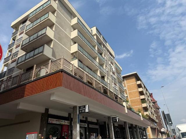 Appartamento in vendita a Baranzate, Lombardia