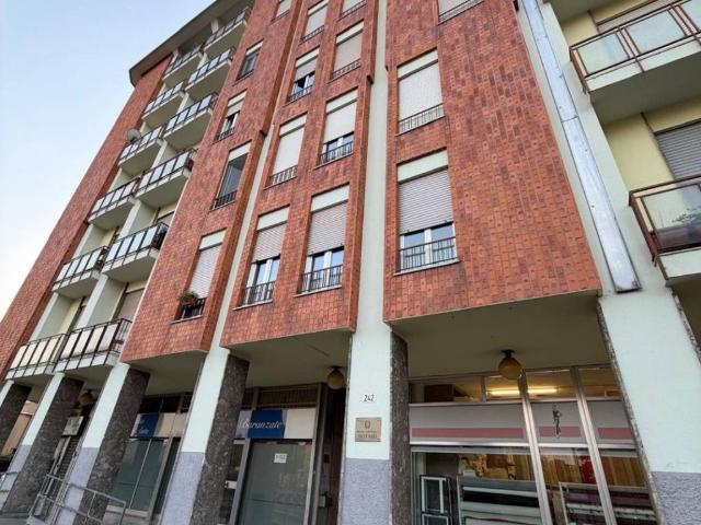 Appartamento in vendita a Baranzate, Milano
