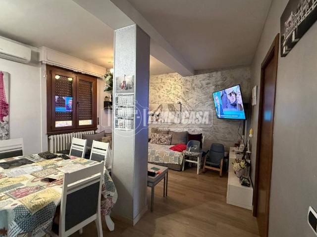 Appartamento in vendita a Villaggio Gorizia, Baranzate