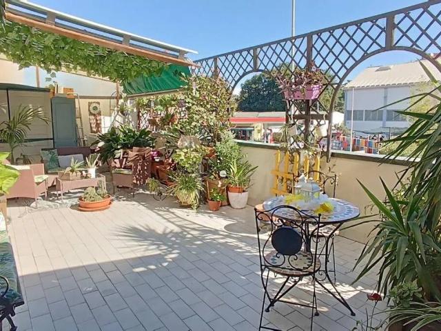Appartamento in vendita a Baranzate, Lombardia