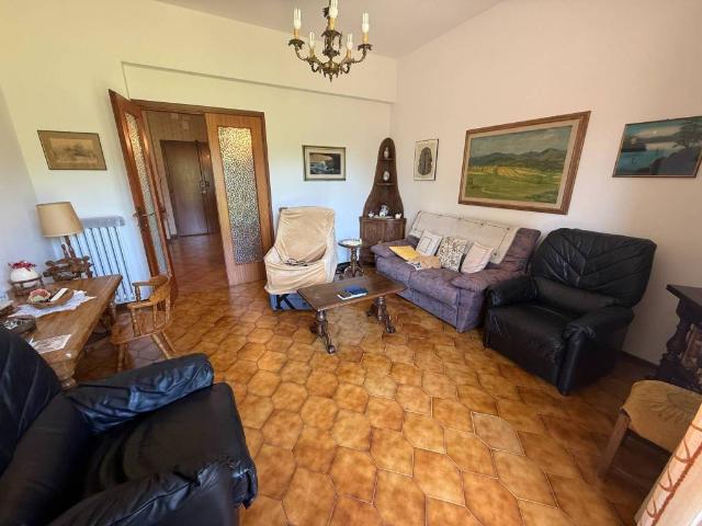 Appartamento in vendita a Barberino Di Mugello, Toscana