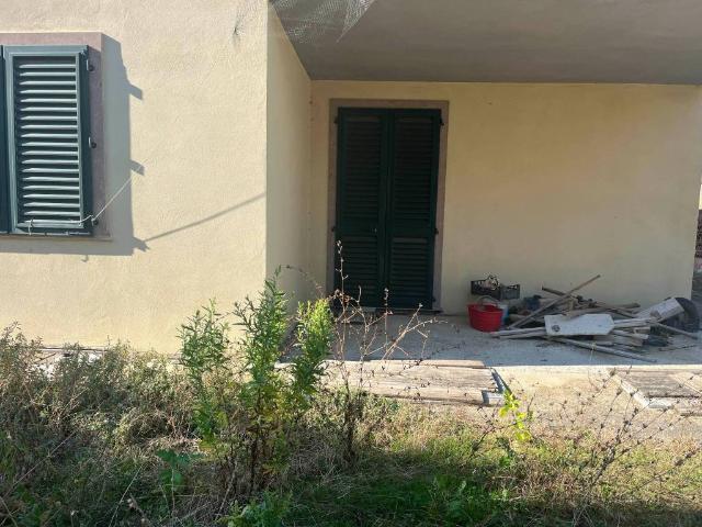 Appartamento in vendita a Madonna di Pietracupa, San Donato in Poggio