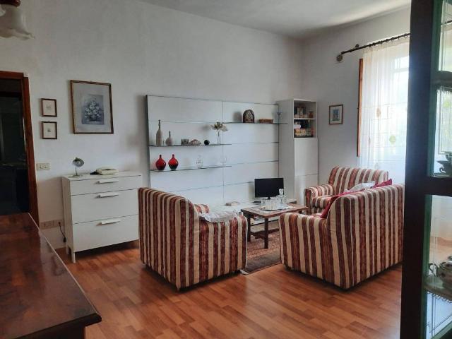 Appartamento in vendita a Barberino Tavarnelle, Tavarnelle Val Di Pesa