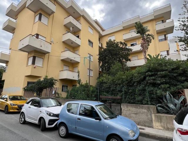 Appartamento in vendita a Cannistrà, Barcellona Pozzo Di Gotto