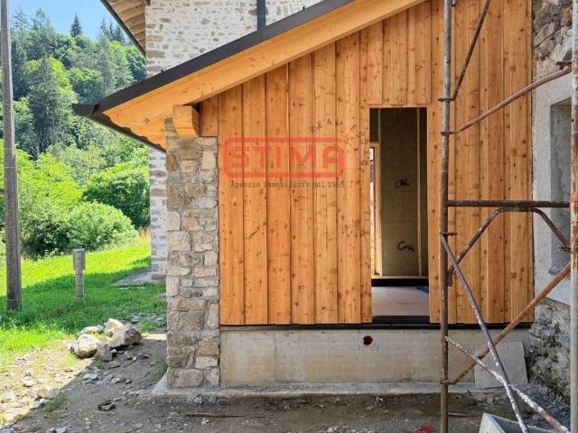 Appartamento in vendita a Barcis, Friuli-Venezia Giulia