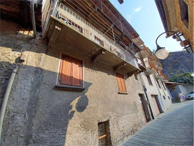 Appartamento in vendita a Bard, Aosta