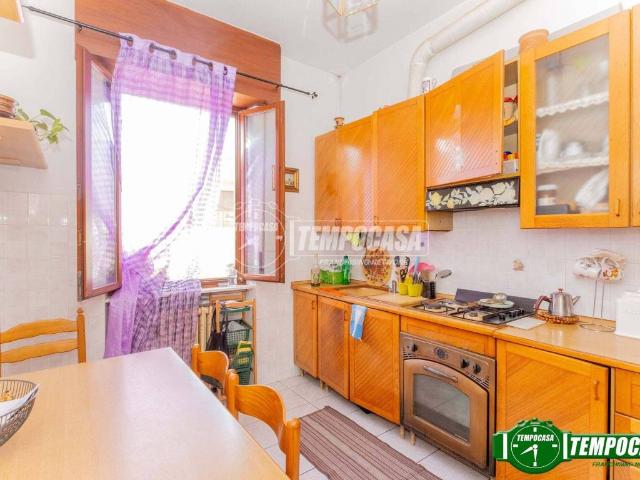 Appartamento in vendita a Bareggio, Lombardia