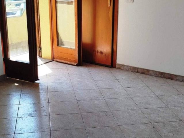 Appartamento in vendita a Bareggio, Lombardia