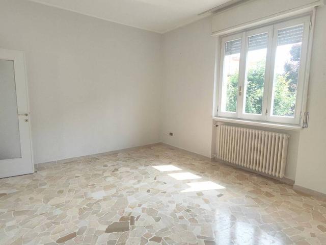 Appartamento in vendita a Bareggio, Lombardia