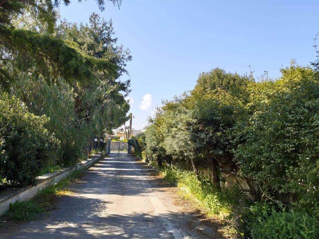 Villa Indipendente in vendita a Municipio 4, Puglia
