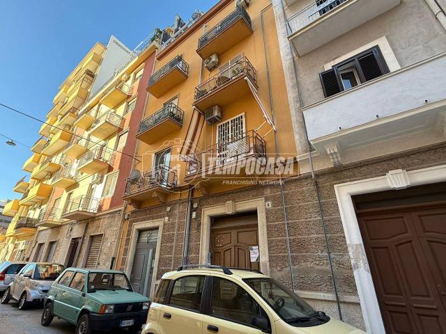Appartamento in vendita a Madonnella, Bari