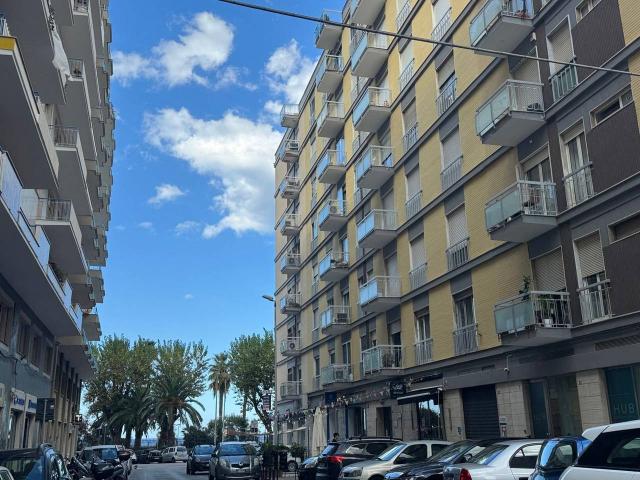 Appartamento in vendita a Madonnella, Bari