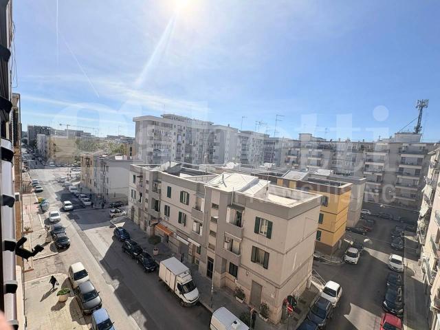 Appartamento in vendita a Municipio 1, Puglia