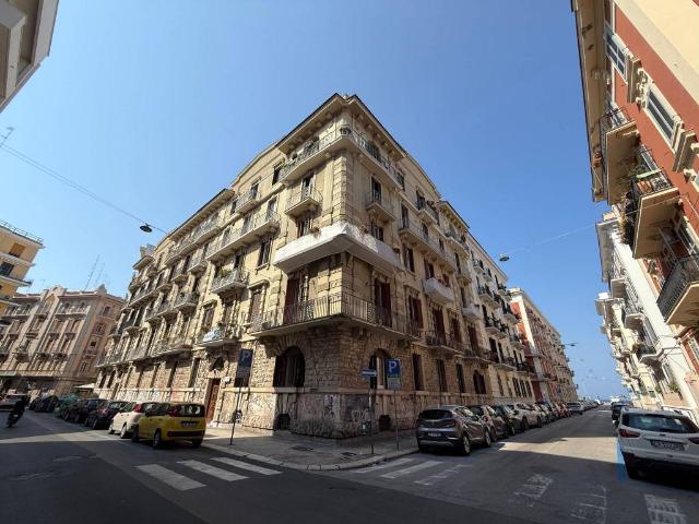 Appartamento in vendita a Municipio 1, Puglia